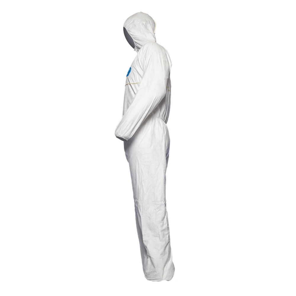 DuPont™ Tyvek® 200 Easysafe Protective Coveralls CHF 5 in the oblique view
