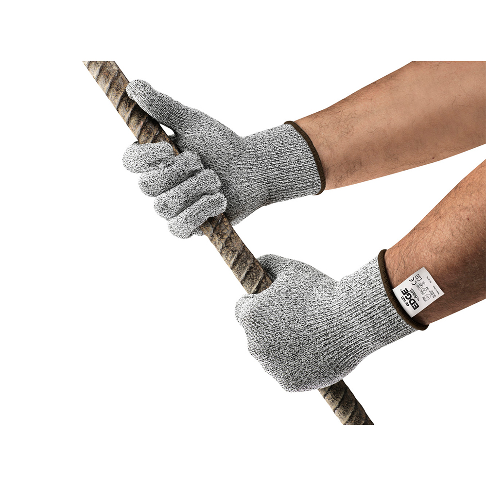Ansell Edge® 48-700, cut protection gloves with example of use