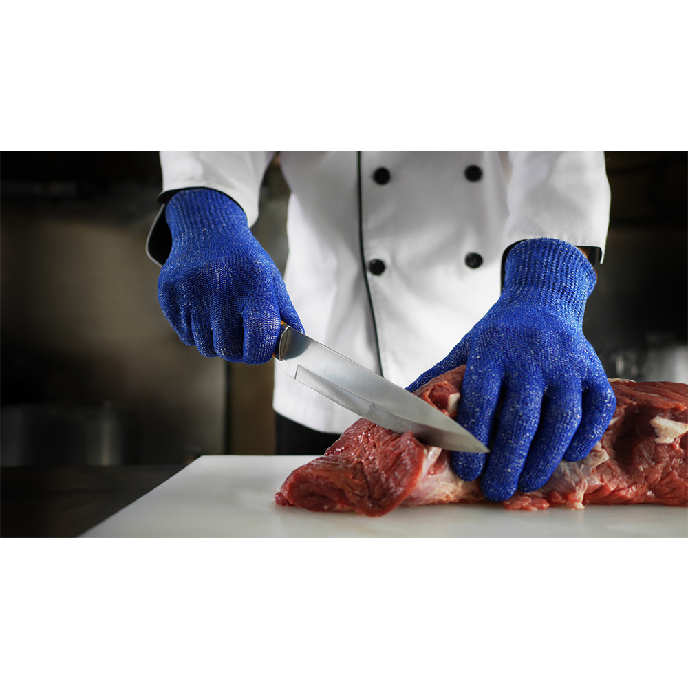 Ansell HyFlex® 72-400, Schnittschutzhandschuhe mit Anwendungsbeispiel