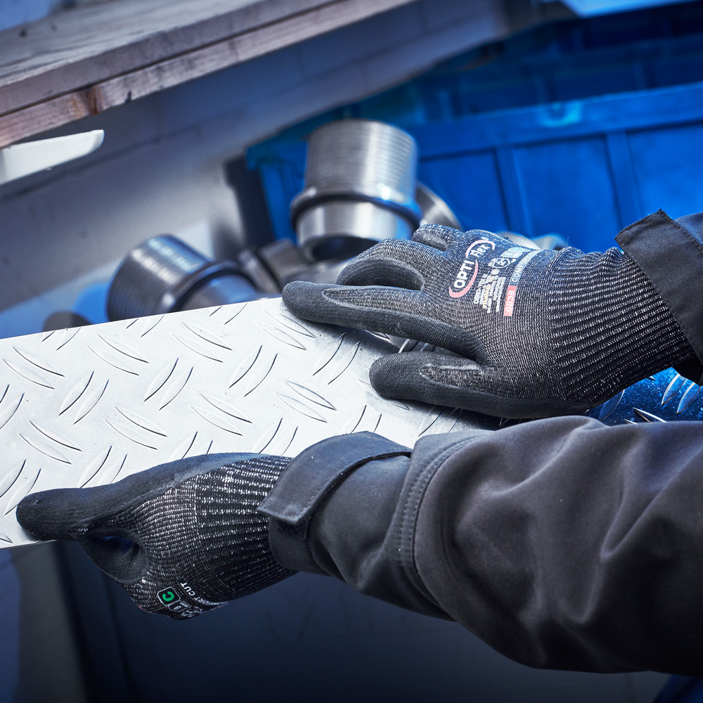 Opti Flex® Comfort Cut 0838, Schnittschutzhandschuhe, Einsatzbild