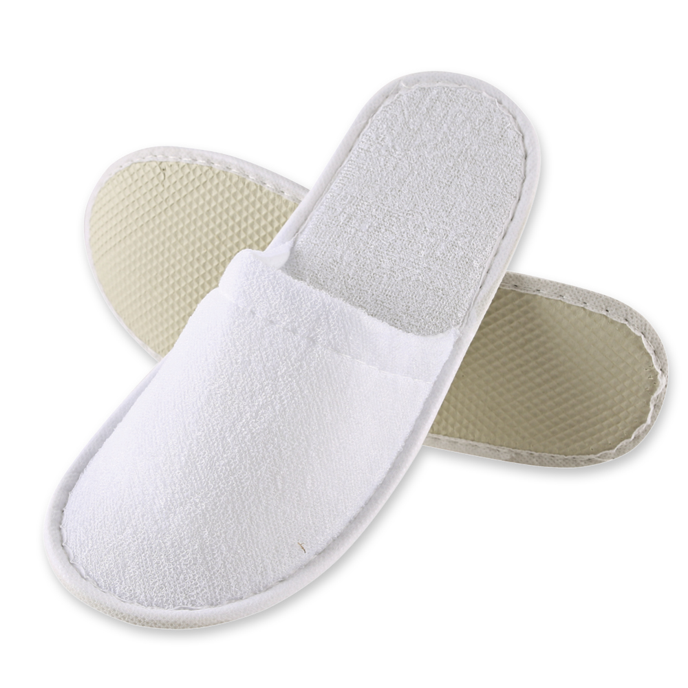 Slipper Classic, closed, made from polyester in front view