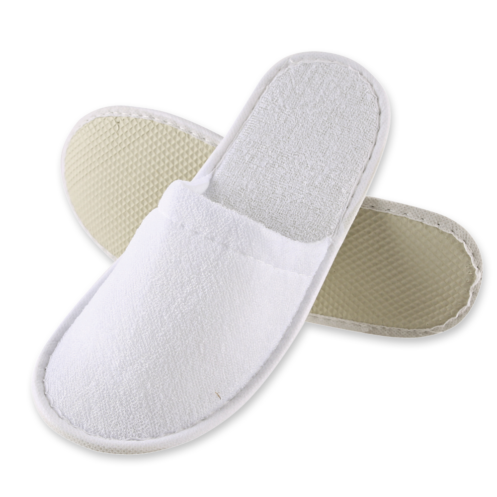 Slipper Classic, geschlossen, aus Polyester in der Frontansicht